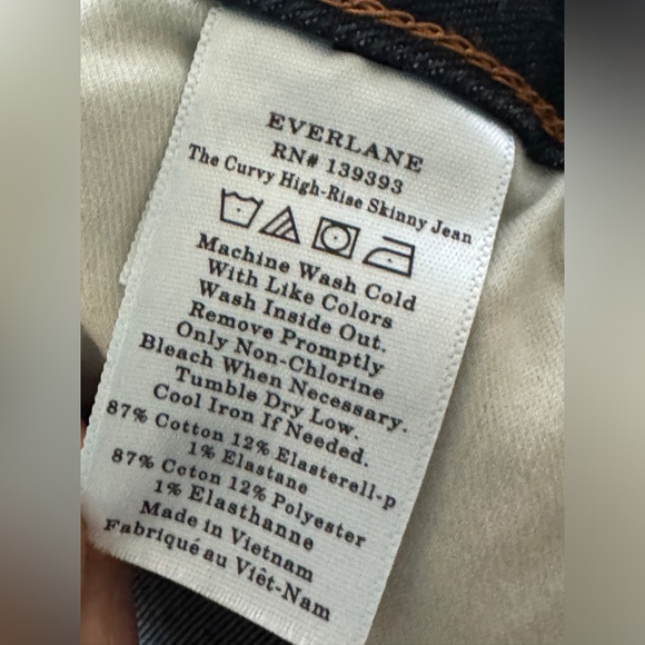 Everlane Curvy High-Rise Skinny Jean - Picture 3 of 4